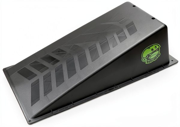 Ten-Eighty Mini Launch Ramp Skateboard-1